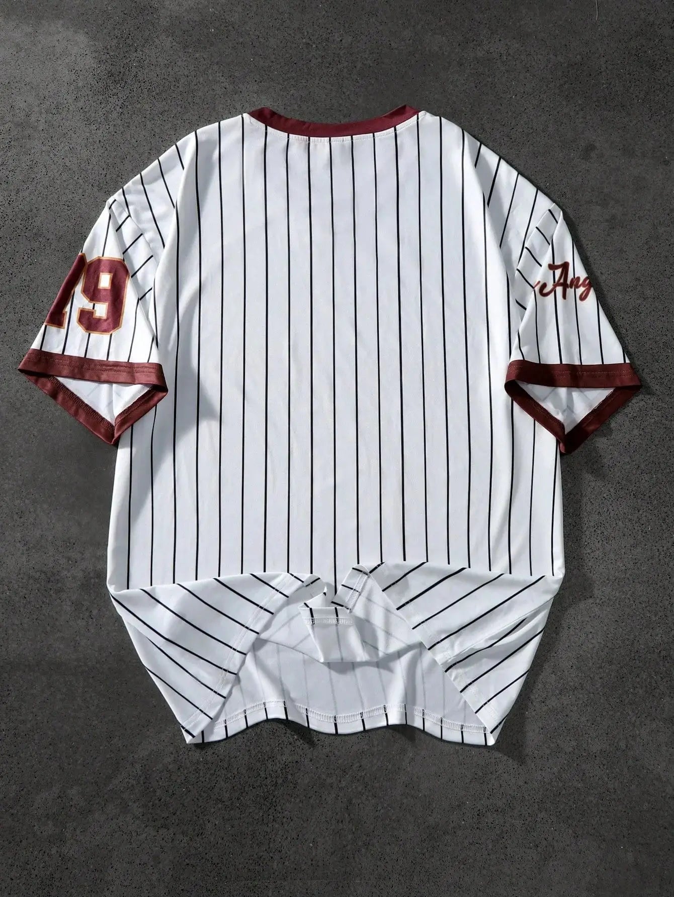 Men’s V-Neck Sports Tee – Retro Baseball Print Short Sleeve