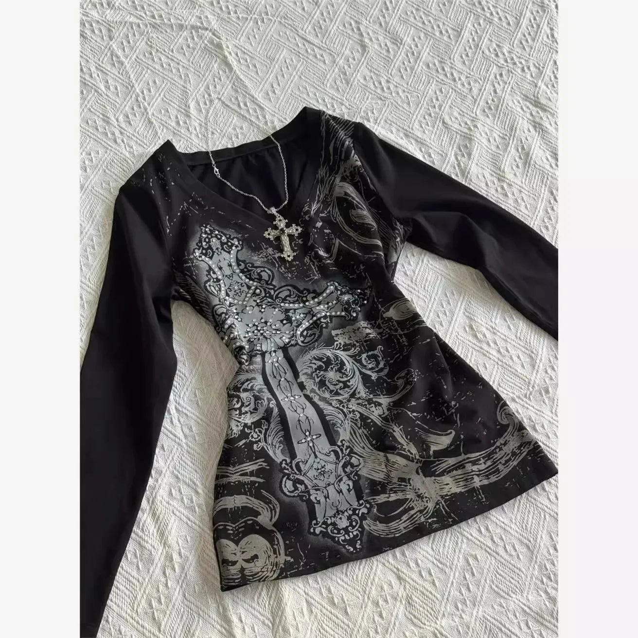 Women’s Retro Y2K Gothic Long Sleeve Slim Top – Vintage Punk Streetwear Tee