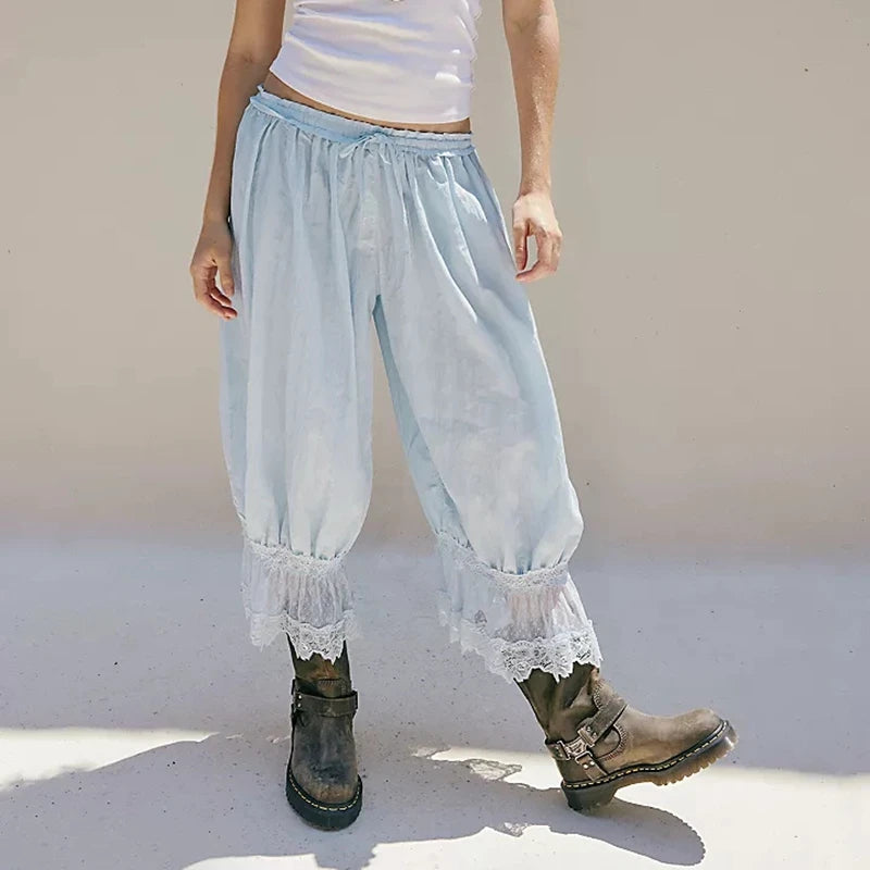 Women’s Floral Lace Cropped Pants