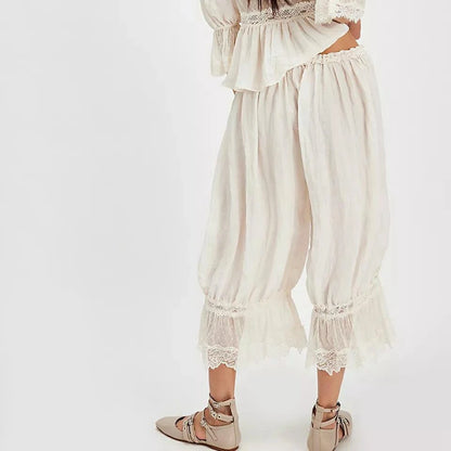 Women’s Floral Lace Cropped Pants