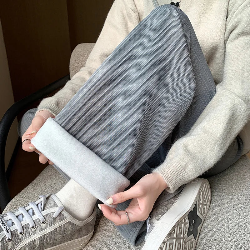 Women’s Fleece-Lined Wide-Leg Pants